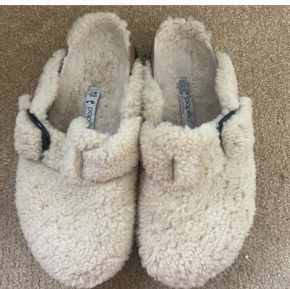 Birkenstock Eggshell Fuzzy Clogs Papillio Boston Big Buckle Teddy - Picture 4 of 8